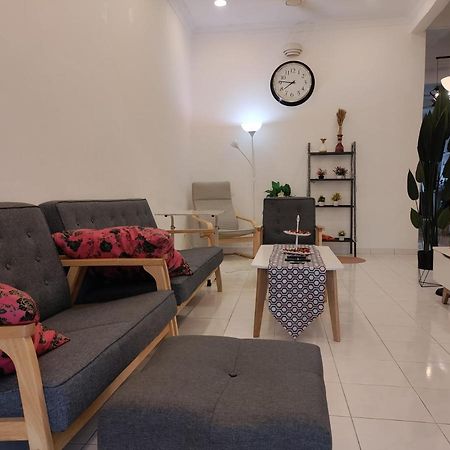 Ubaid Homestay Seremban Exterior foto